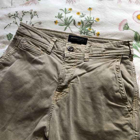 American Eagle Men's Extreme Flex Tan Khaki Shorts - Picture 2 of 6